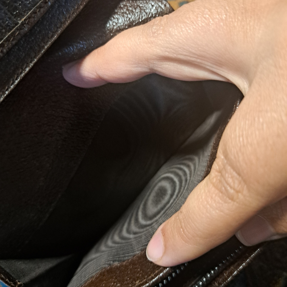 Gucci Brown Monogram Wallet - Picture 9 of 17